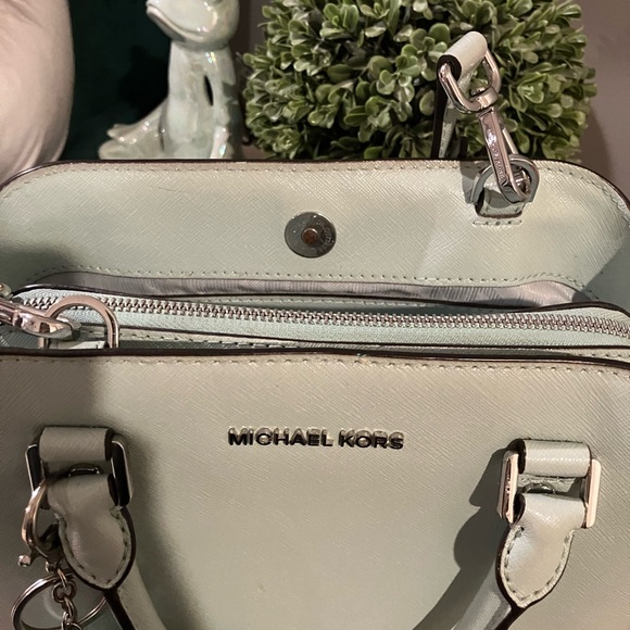 Michael Kors Savannah Small Satchel Saffiano Leather - Picture 3 of 7